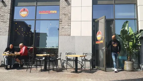 Warung mini kijkduin locatie